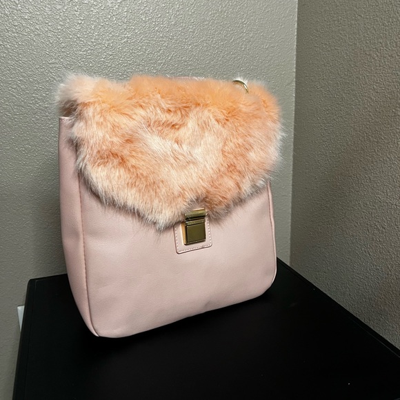 Purse - Picture 2 of 2